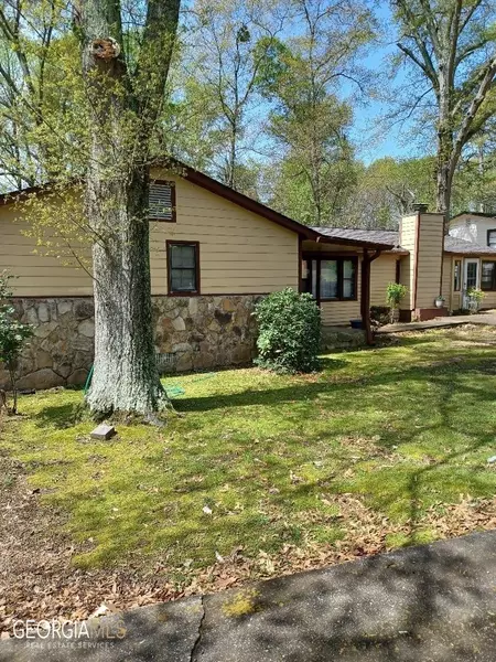 1100 Veal ST, Conyers, GA 30012