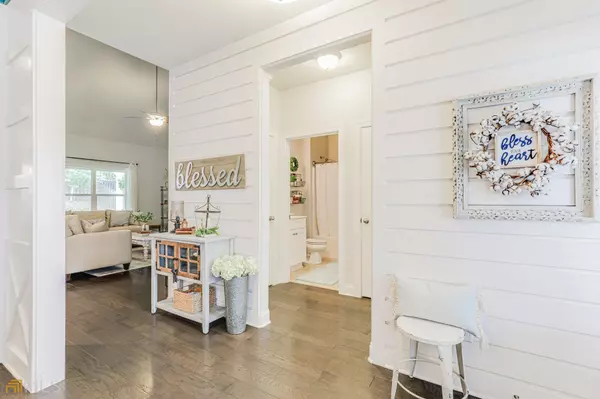 Newnan, GA 30265,16 Delaware WAY