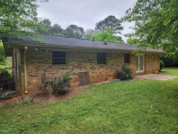 Decatur, GA 30035,2079 Hilton DR