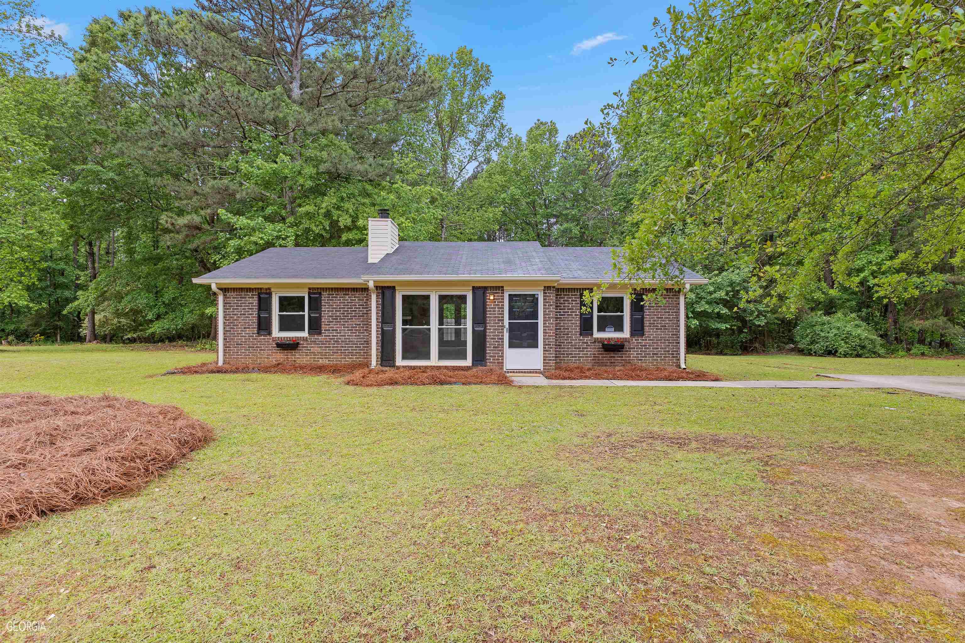 1046 Country Club RD, Newnan, GA 30263