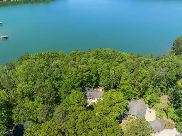 Lavonia, GA 30553,243 Lake View