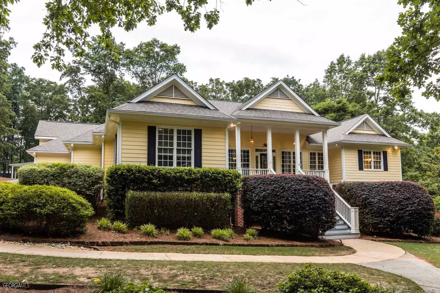 1216 Savannah LN, Monroe, GA 30655