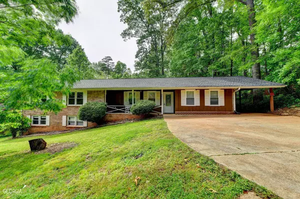 596 Rebecca ST, Lawrenceville, GA 30046