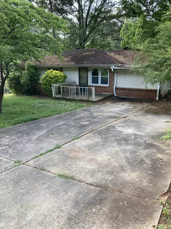 827 Needle, Forest Park, GA 30297