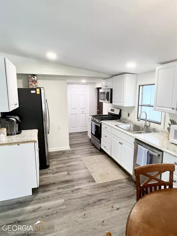 Eatonton, GA 31024,794 S Steel Bridge RD