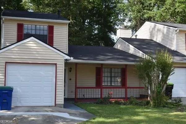 1002 Pine Tree, South Fulton, GA 30349