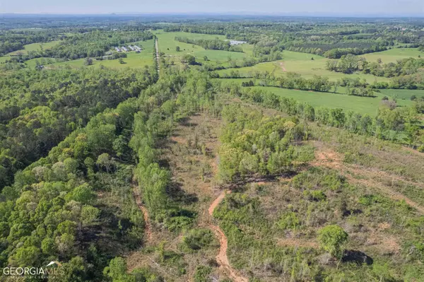 1692 Roper RD, Canon, GA 30520