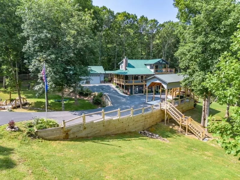 245 Ivy Meadow LN, Blairsville, GA 30512