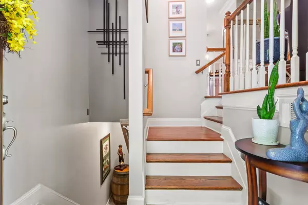 Sandy Springs, GA 30328,29 High Top RD