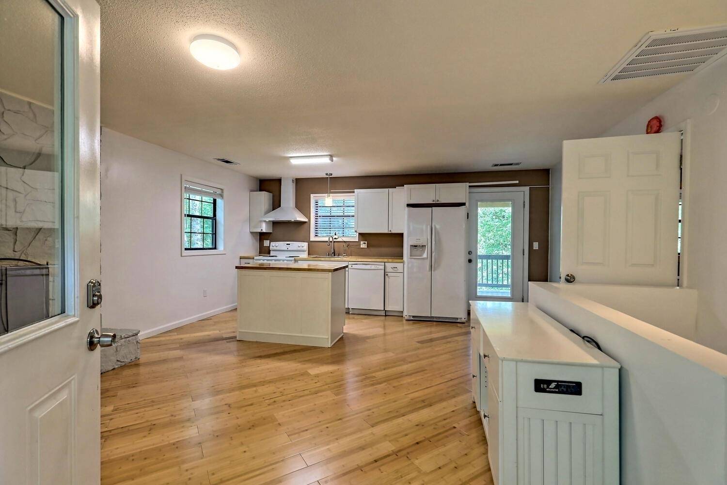 Hiawassee, GA 30546,1089 Sky Hawk Mountain Road