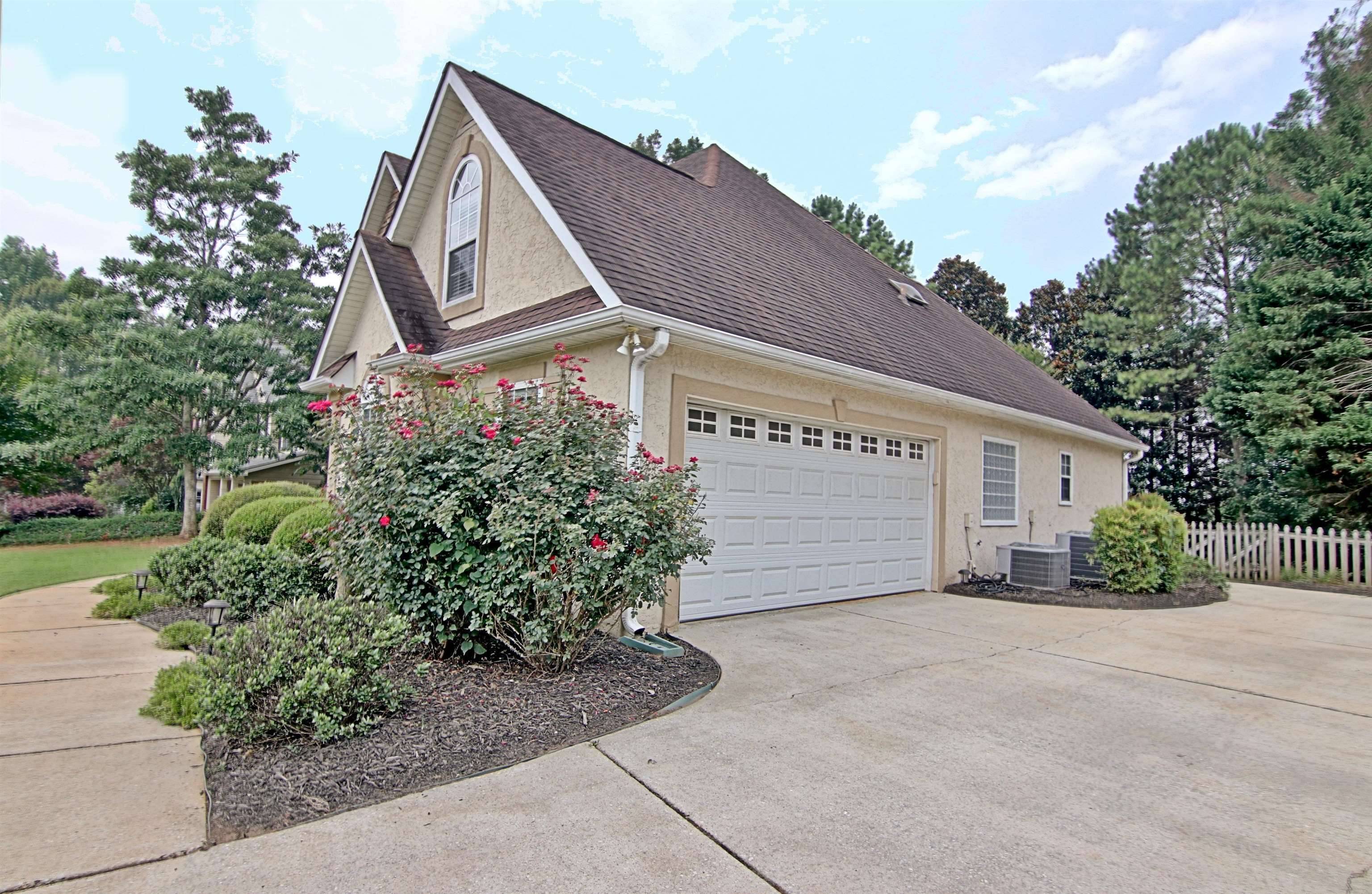 Peachtree City, GA 30269,209 Palette LN