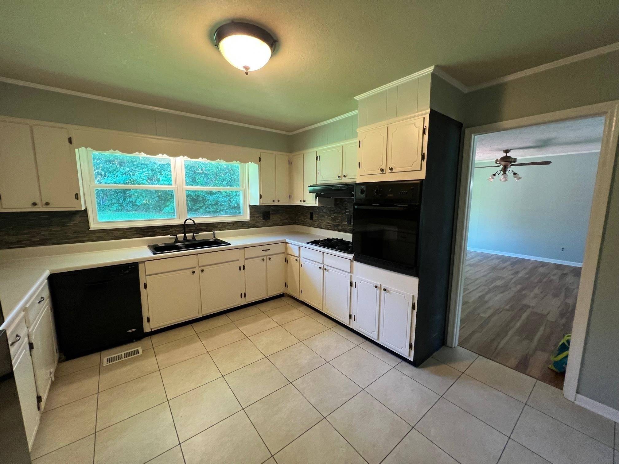 Lagrange, GA 30240,928 Norwood DR
