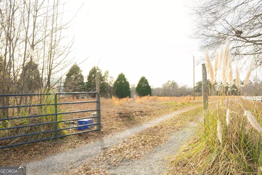 6287 Rogers RD, Lizella, GA 31052