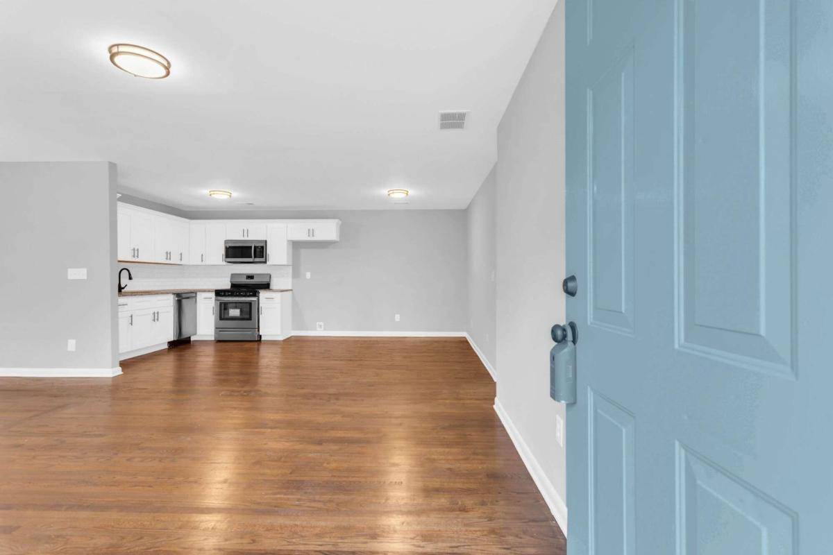 Riverdale, GA 30274,480 Wavelyn WAY