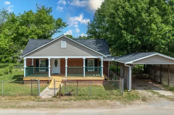 3 E 4th ST, Aragon, GA 30104