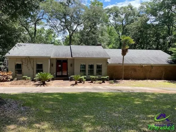 719 College ST, Montezuma, GA 31063