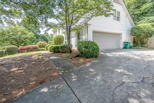 Peachtree Corners, GA 30092,4098 Volley