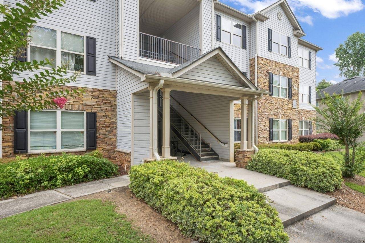2203 Fairington Club DR, Lithonia, GA 30038