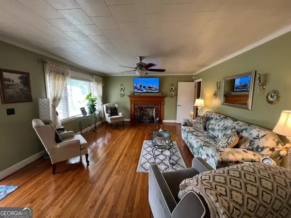 Tennille, GA 31089,102 Chandler ST