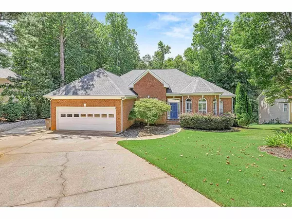 5937 Nachoochee TRL, Flowery Branch, GA 30542