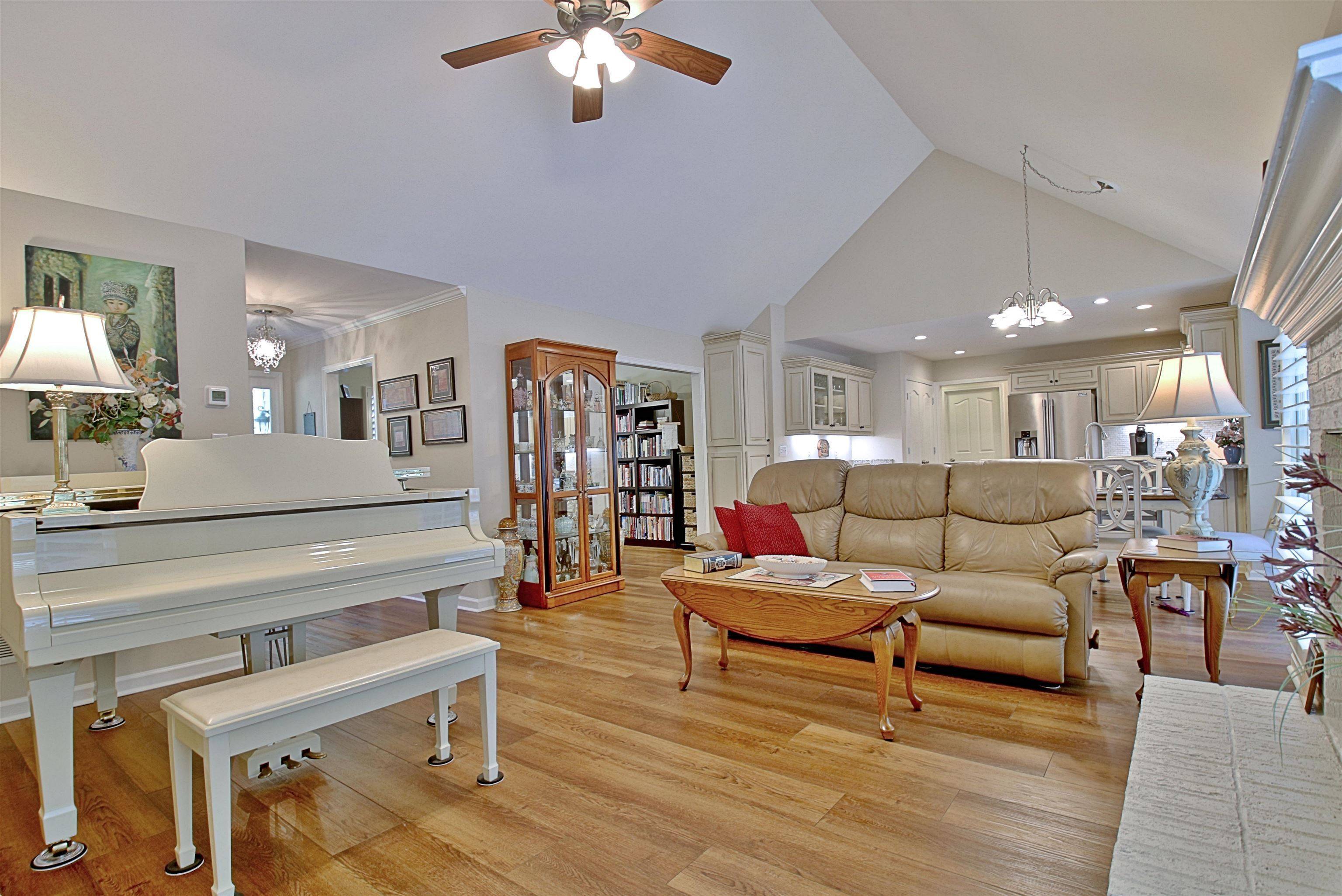Peachtree City, GA 30269,114 Kimmer RD