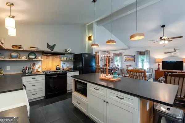 Monroe, GA 30655,516 Clearview DR