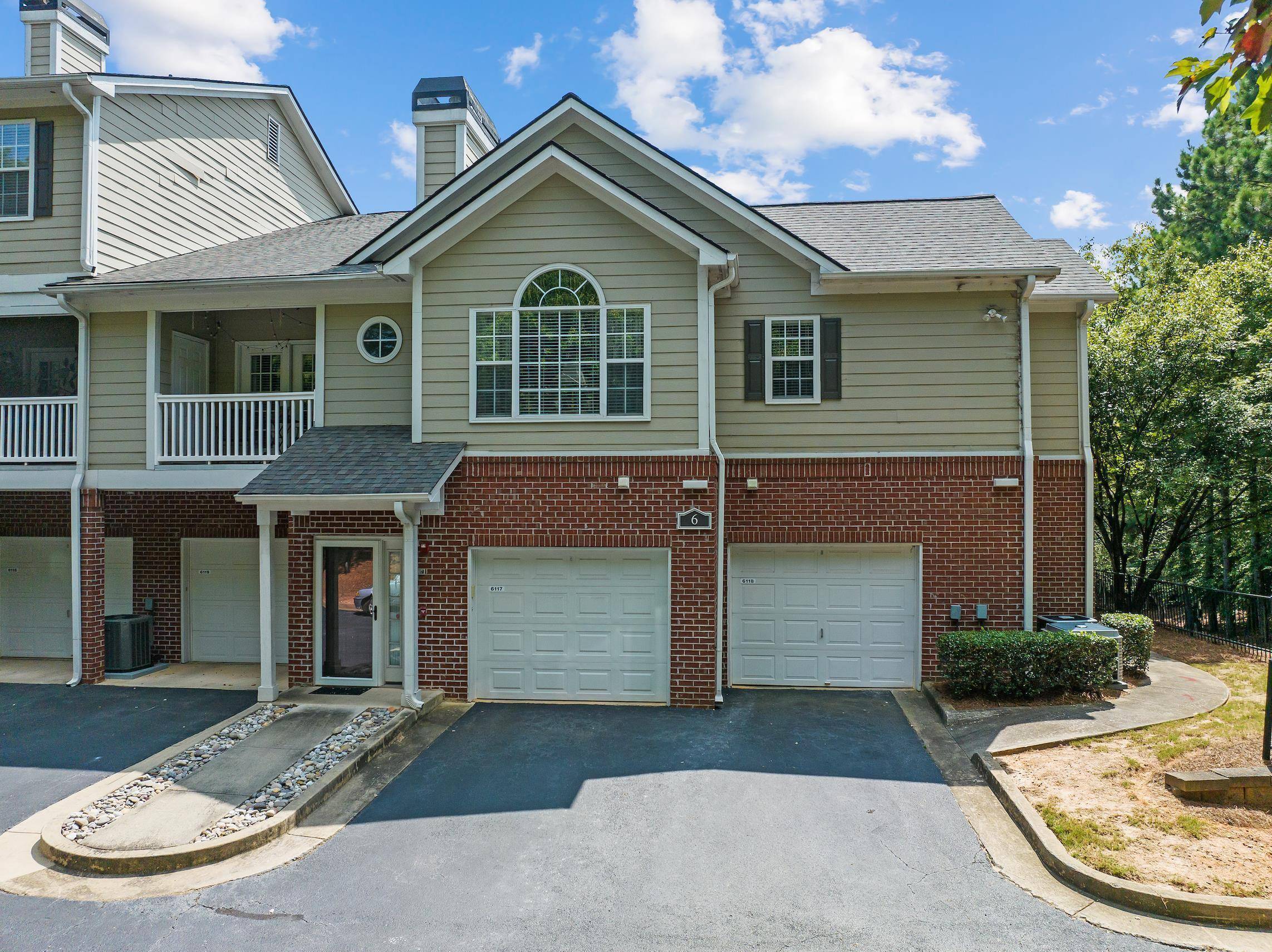 6117 Woodland LN, Alpharetta, GA 30009