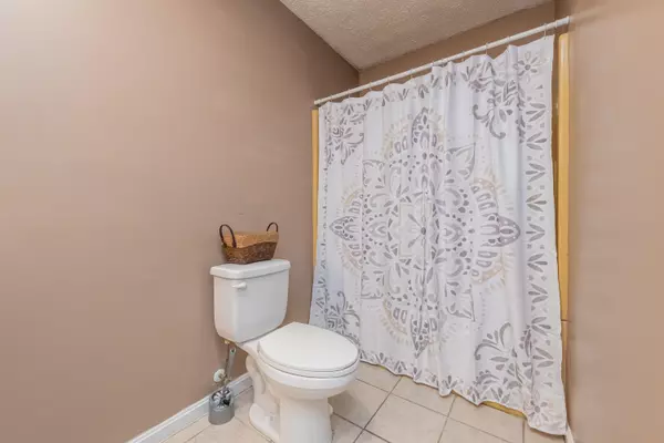 Warner Robins, GA 31088,210 Scott BLVD