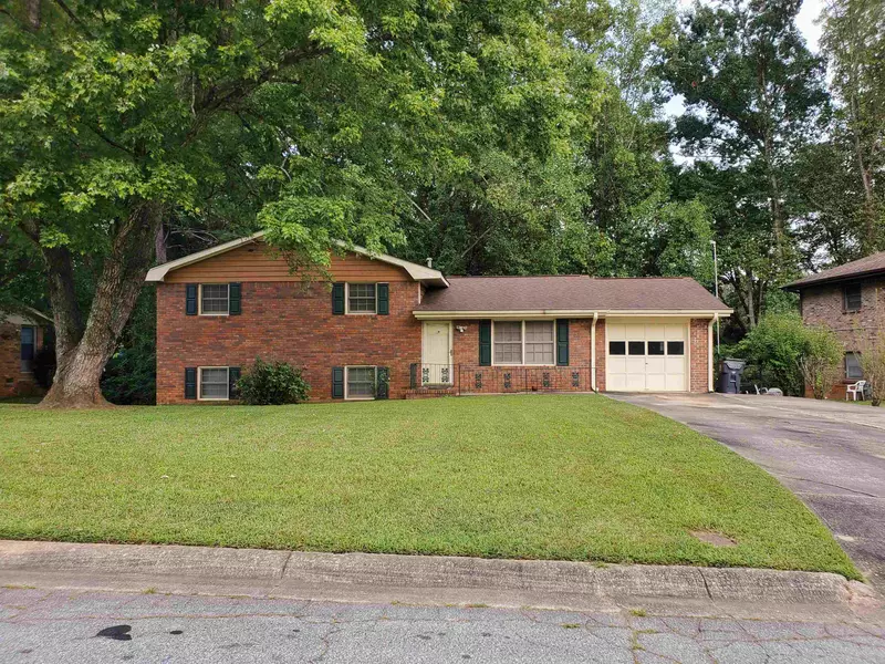 2476 Burton, Morrow, GA 30260