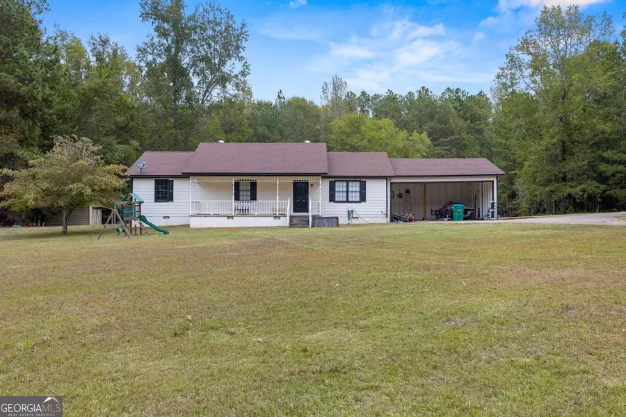 1837 Huntcliff, Elberton, GA 30635