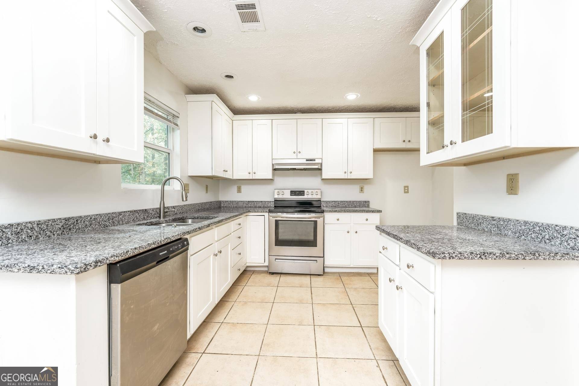 Ellenwood, GA 30294,3328 Clevemont WAY