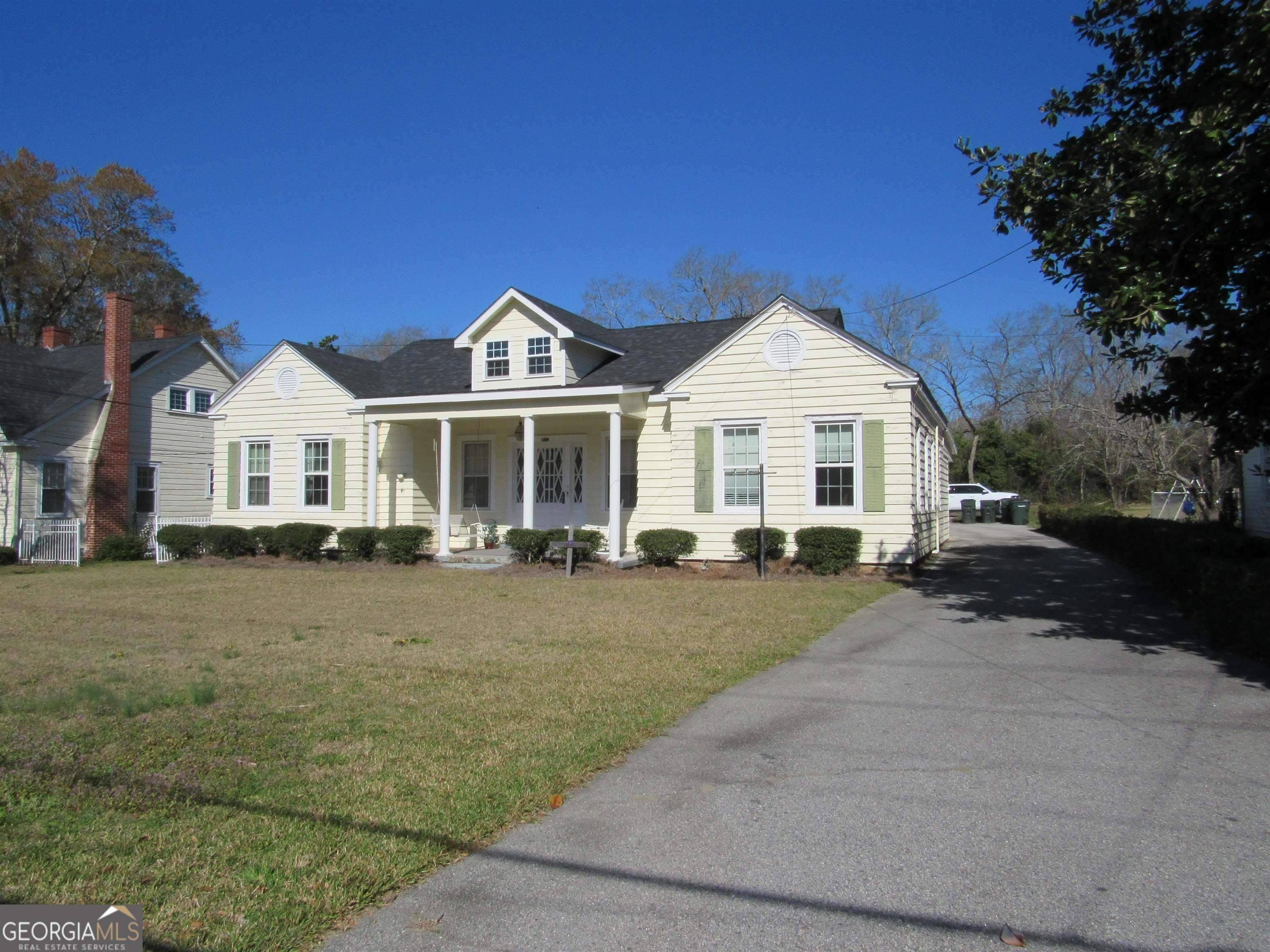 Swainsboro, GA 30401,414 W Main ST