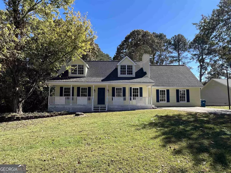 385 Blackberry CIR, Auburn, GA 30011