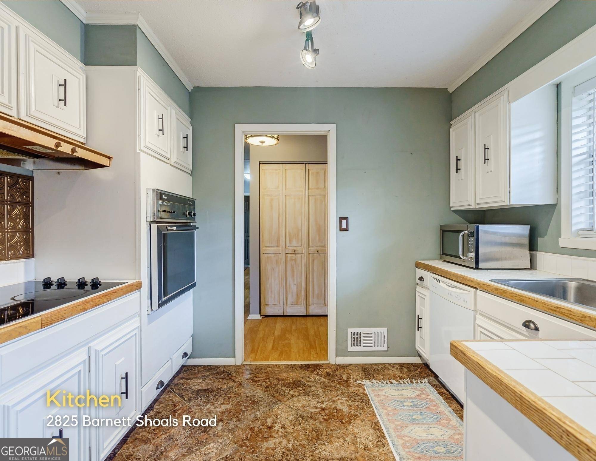 Athens, GA 30605,2825 Barnett Shoals RD