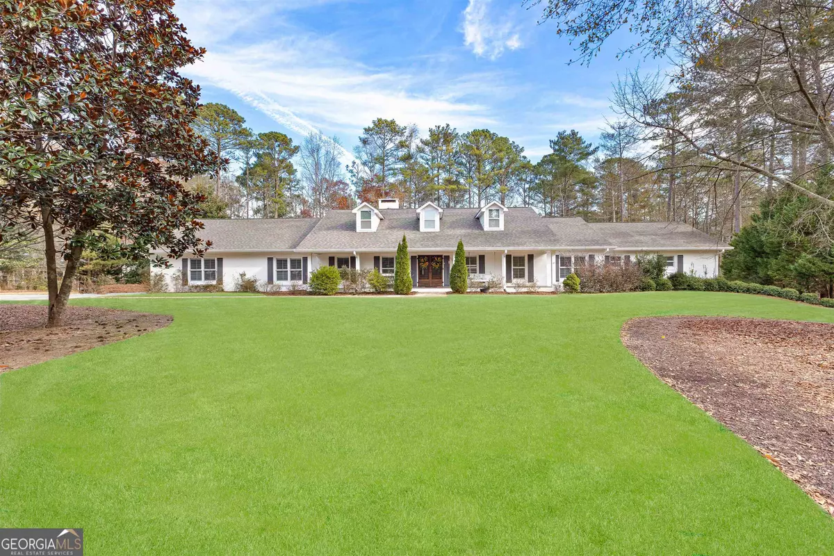 Peachtree City, GA 30269,90 Pinegate