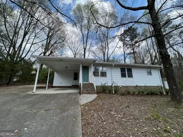 Newnan, GA 30263,26 Pinelea