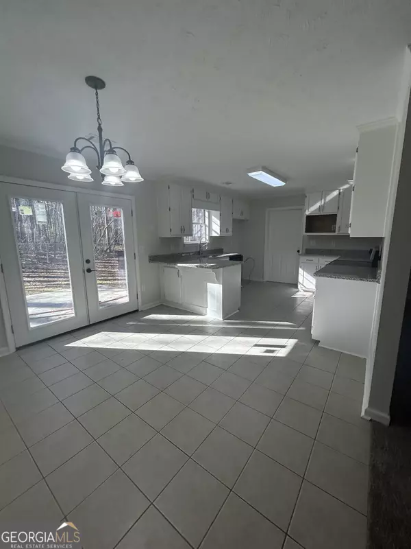 Loganville, GA 30052,1136 Granite LN