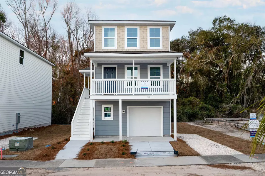 138 Mohr Club DR, Darien, GA 31305