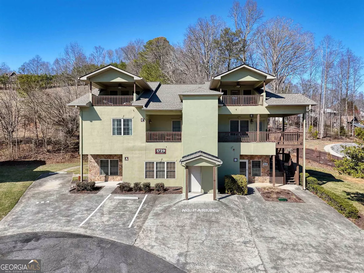 Young Harris, GA 30582,1729D Watercrest WAY