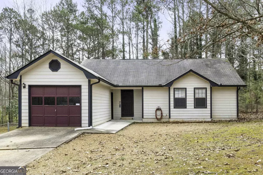 124 Julie, Stockbridge, GA 30281