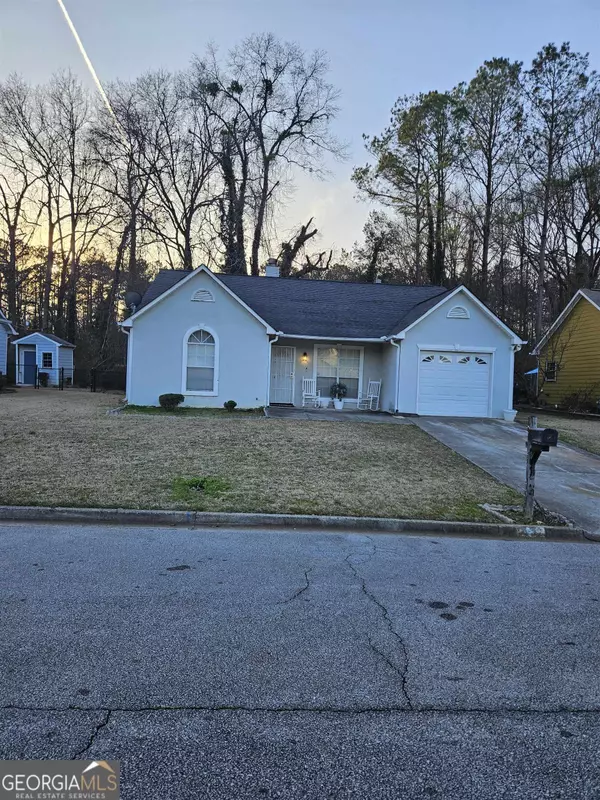 5943 Green Meadow, Rex, GA 30273