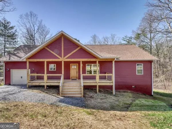 5688 Primrose LN, Young Harris, GA 30582