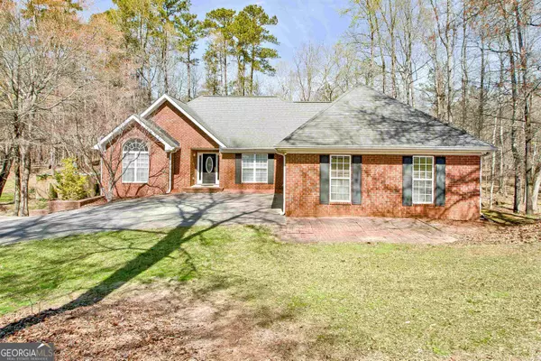 115 Silverthorn DR, Tyrone, GA 30290