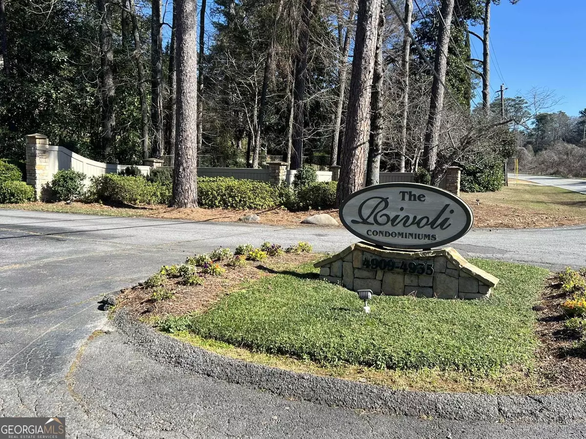 Macon, GA 31210,4931-D Rivoli DR