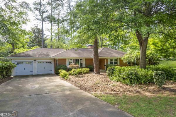 695 Riverhill,  Athens,  GA 30606