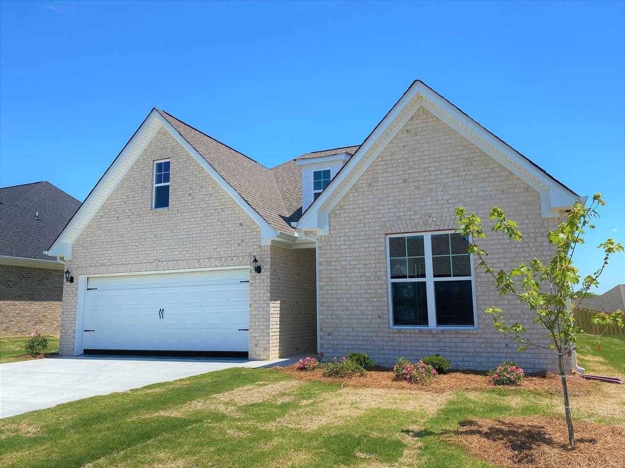 105 Loch #136, Lagrange, GA 30241