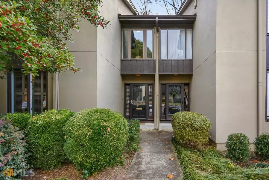 16 Ivy, Atlanta, GA 30342