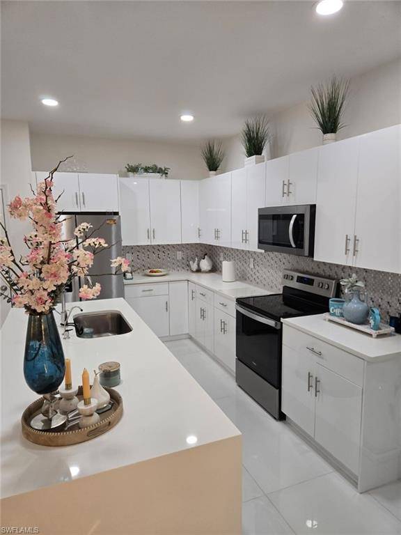 Labelle, FL 33935,1015 Balboa AVE