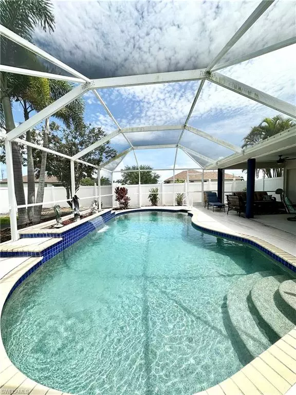 Cape Coral, FL 33993,228 NW 22nd PL