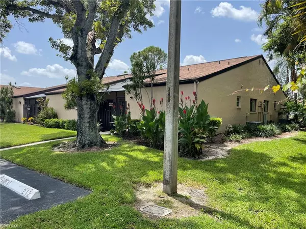 Fort Myers, FL 33907,7165 Almendro TER #3